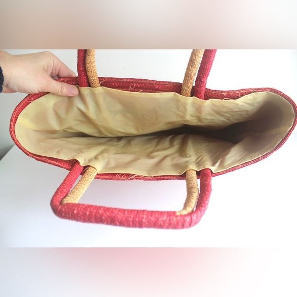 Vintage Straw Market Bag or Tote with Handles, Woven Sisal Bucket Purse, Retro - Picture 9 of 9